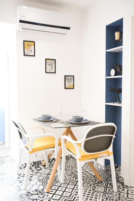 Center 11 - Way Apartment